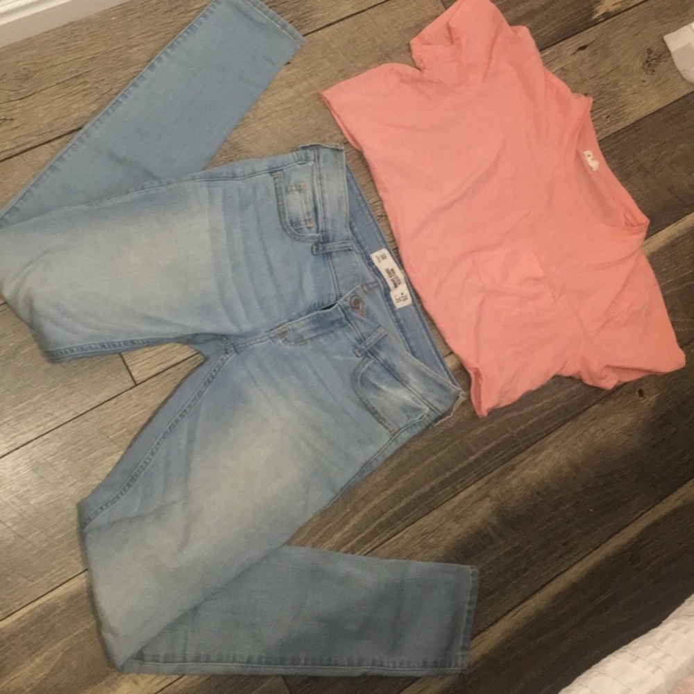 Low rise skinny jeans that are light denim